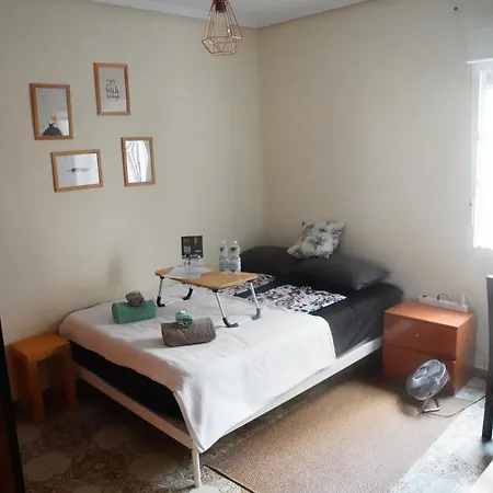 Grosses Modernes Zimmer 